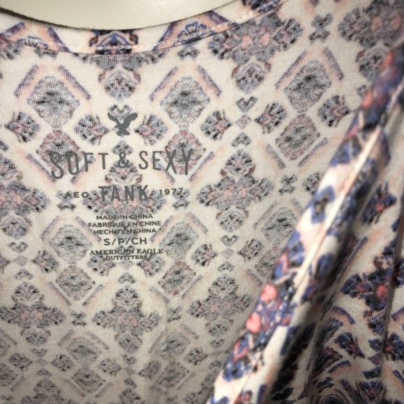 Crop top - Picture 2 of 2